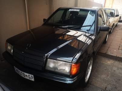mercedes benz 190e
