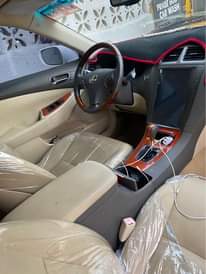 A picture of A year well maintained 2011 Lexus Es350