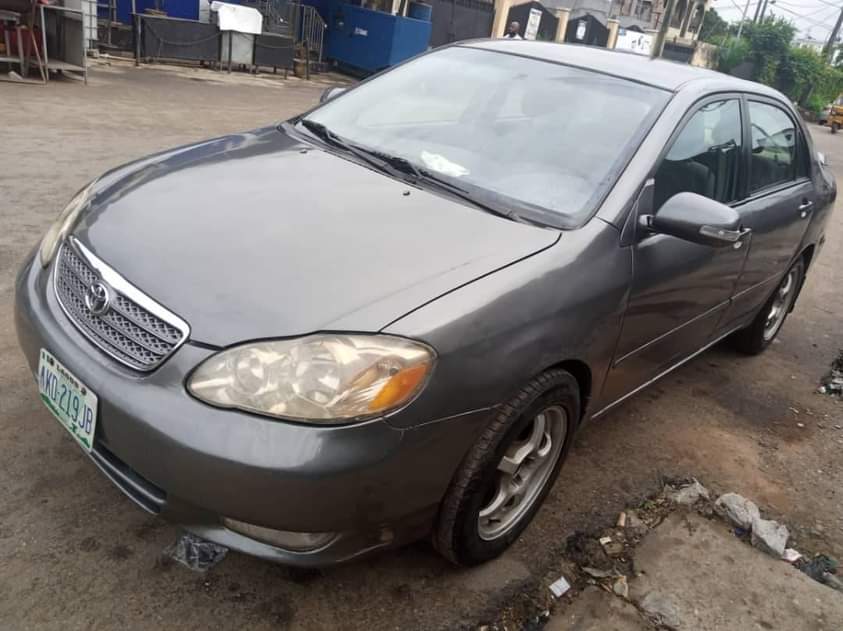 A picture of 2006 Toyota Corolla in very good condition sound engine gear