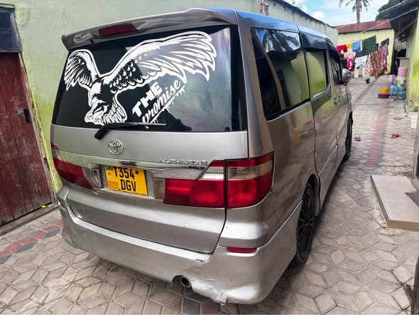 A picture of Toyota Alphad