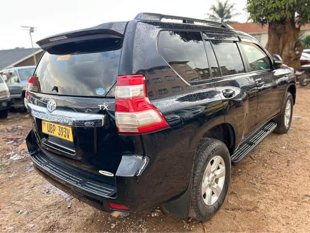 A picture of  140M Toyota Land Cruiser Prado model 2014 0705176582
