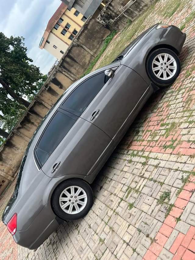 A picture of Toyota Avalon first body thumbstart direct owner