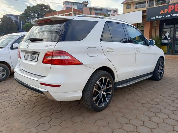 A picture of Mercedes Benz