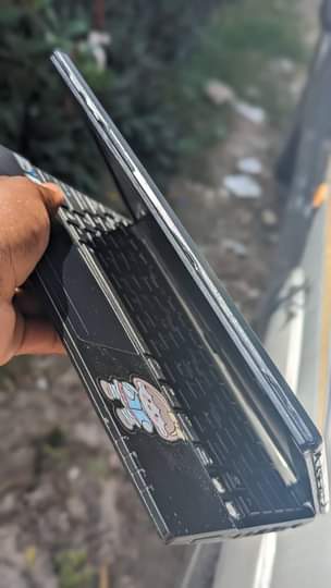 A picture of Njoo uchukue Min laptop kwa Bei ya elfu 60 tu