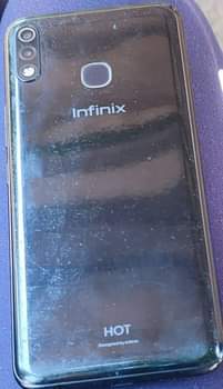 A picture of Infinix Hot 8