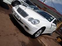 A picture of Mercedes Benz C200