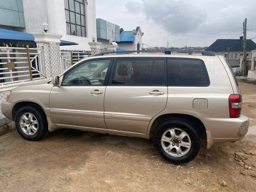 A picture of 2006 Toyota Highlander Perfect condition