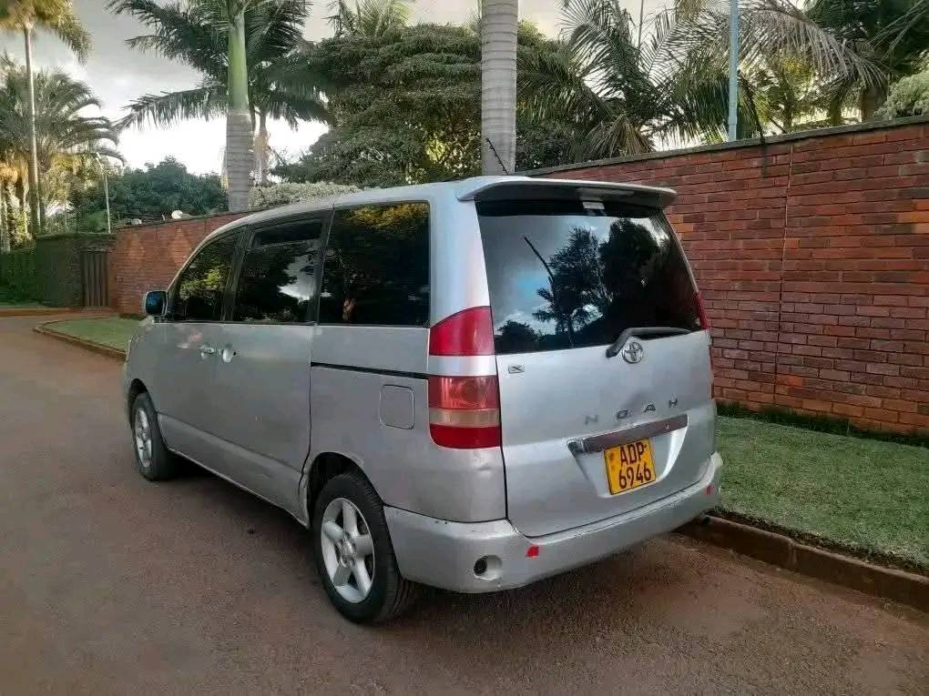 used toyota noah