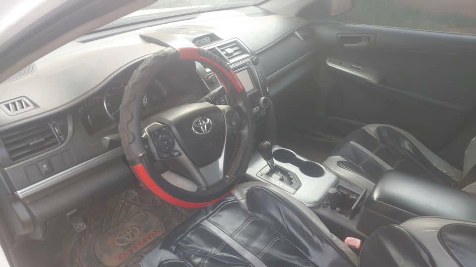 A picture of Toyota Camry 2012 2013