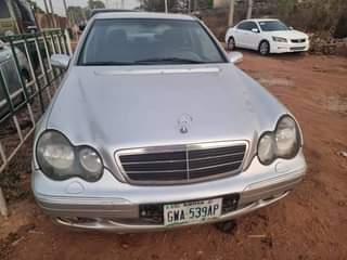 A picture of 2005 Benz c 240 2005