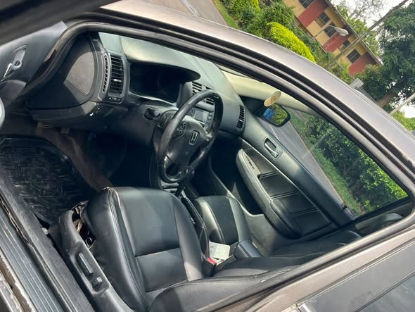 A picture of HONDA ACCORD 2004 EOD N2 700 000