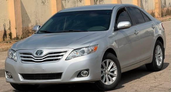 A picture of 2008 Toyota Camry LE Belgium standard