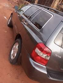 A picture of TOYOTA HIGHLANDER 2006 07 3 SEATER FOR SALE FOR 5MILLION