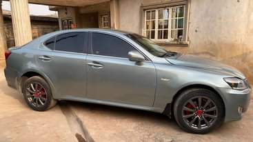 A picture of Lexus is250 AWD 2008