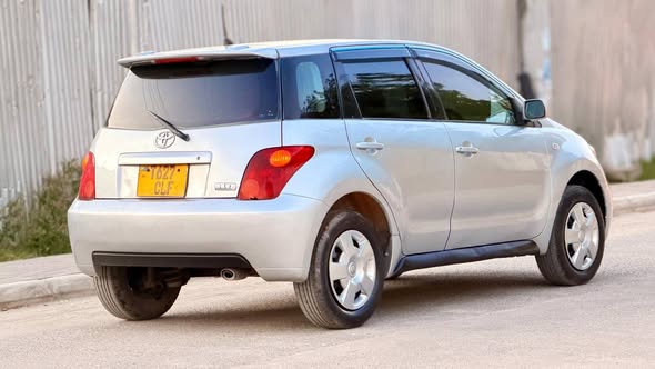 A picture of Toyota ist no C 0716015782