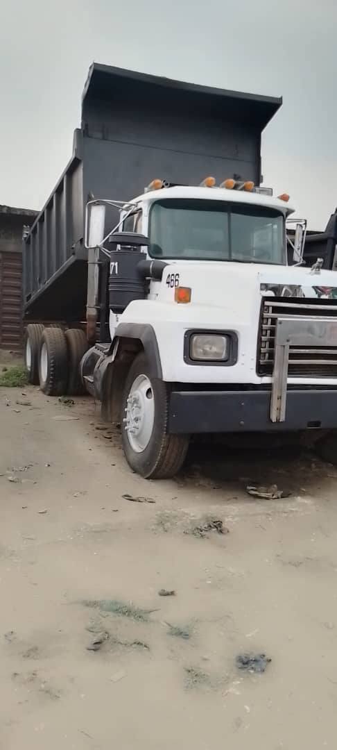 A picture of Mack Tippers