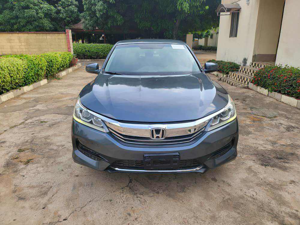 A picture of Honda Accord 2014