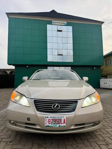 A picture of Preowned registered barely used 9ja used Lexus es350 2008 Original