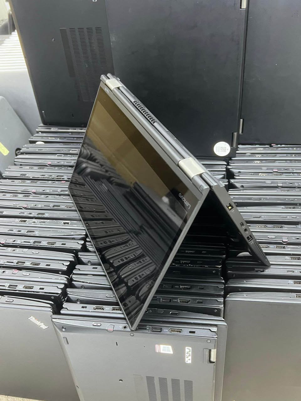 A picture of Lenovo yoga x370