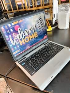 A picture of Toshiba Pentium laptop