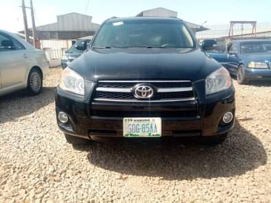 A picture of Neatly used Toyota rav 4 2009 model with duty Location