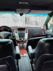 A picture of Lexus RX 330 Model 2006 Engine Gear super sharp AC