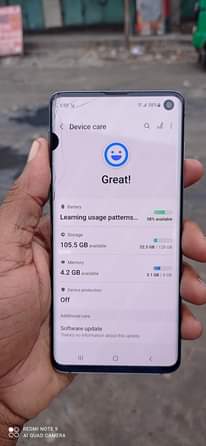 A picture of SAMSUNG GALAXY S10