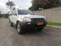 used nissan np300