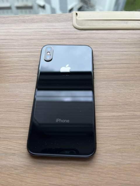 A picture of IPHONE X NEAT AND CLEAN