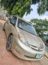 A picture of URGENT SALE MUST GO THIS WEEKEND Clean Reg 07 Toyota