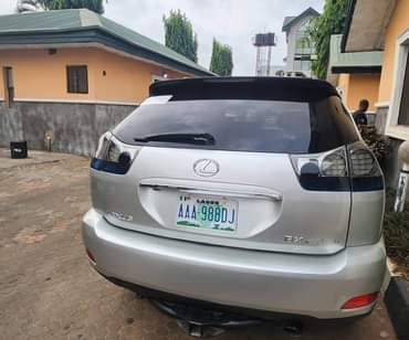A picture of Very clean and sound Lexus rx330 excellent engine and gear