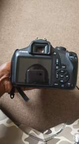 A picture of Leo ni mwendo wa offer tuu camera Canon d2000 lenz