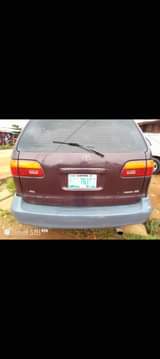A picture of First body Toyota Sienna 99 model for sale Very neat
