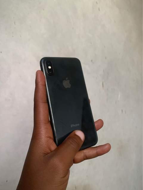 A picture of iPhone X 64GB