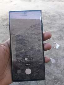 A picture of SAMSUNG S22 ULTRA GB 128 Ram 8
