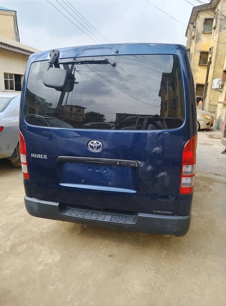 A picture of Toyota Hiace