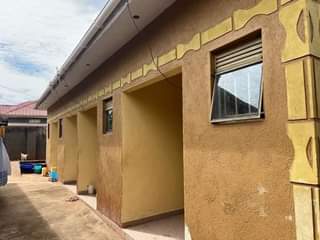 A picture of 4 Single rooms for sale at 27m in Kawanda bombo