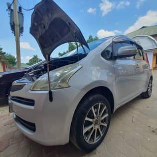 A picture of Toyota Ractis