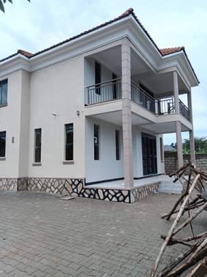 houses entebbe