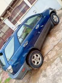 A picture of CLEAN 2002 LEXUS RX300