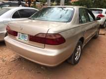 A picture of Honda Accord 2000 Model