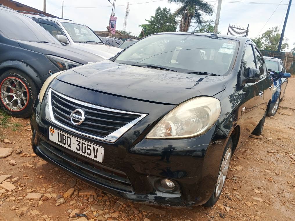 A picture of Latio Nissan