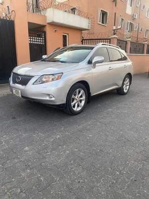 A picture of Rx350 012 model clean used available in Lagos 07038304638 WhatsApp