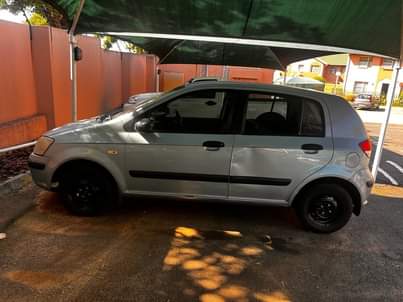 CARS &.