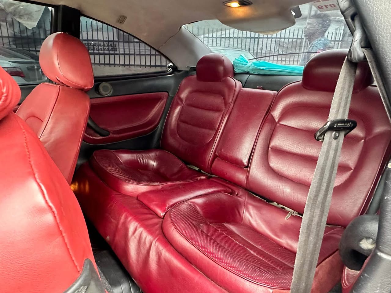 A picture of Peugeot 406