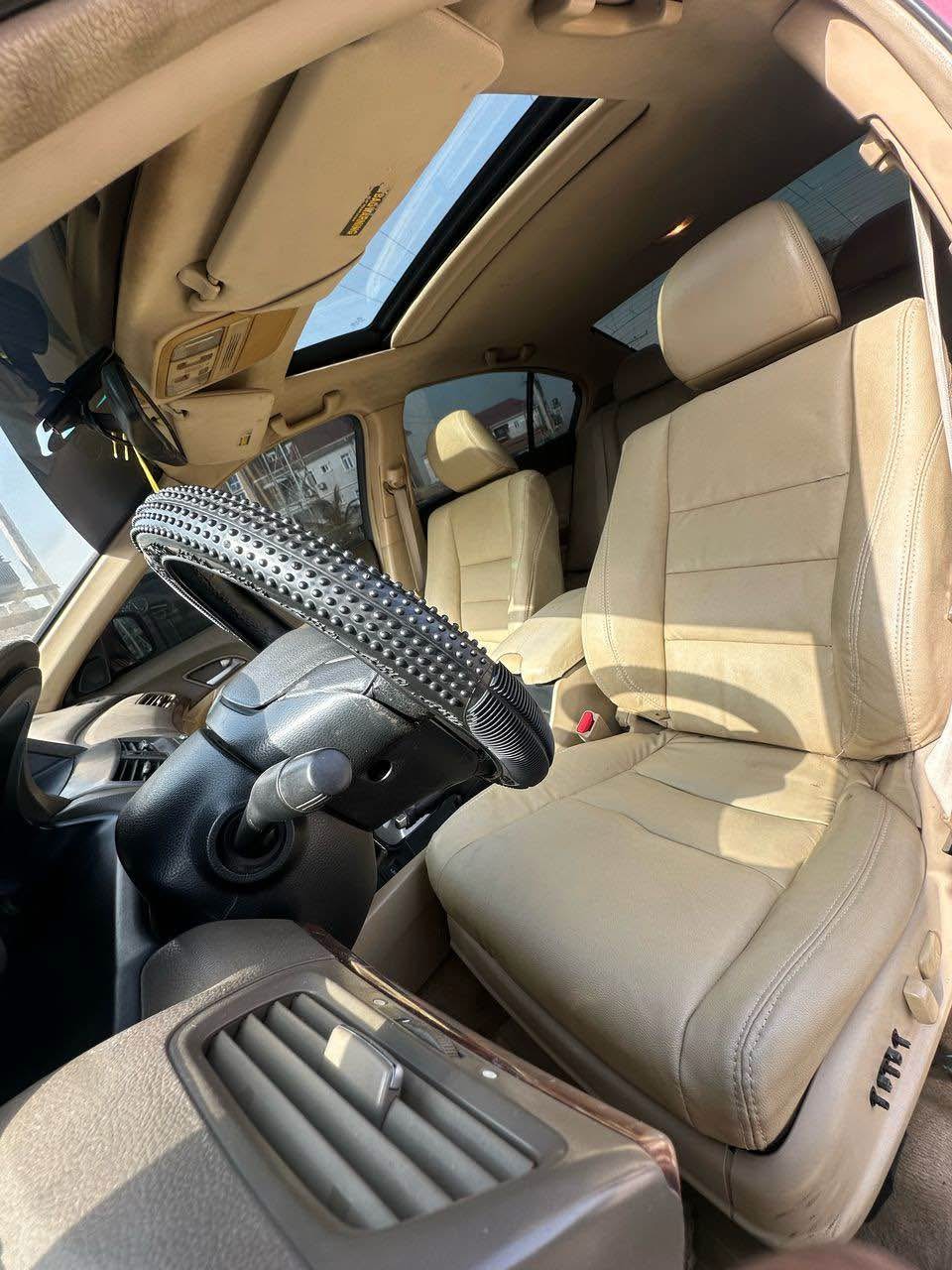 A picture of Honda Accord 2010