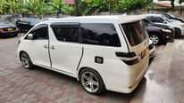A picture of TOYOTA ALPHARD VELLFIRE 2010 MODEL RECENTLY REG NO DZN