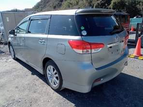 A picture of 2011 TOYOTA WISH 1790cc 2WD PETROL UGX 12 000 000