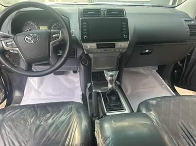 A picture of 2023 Toyota Prado