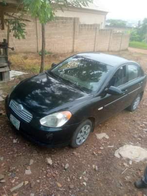 A picture of Hyundai accent 06 black